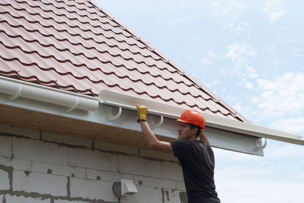 Cost of Rain Gutter Repair in Columbia