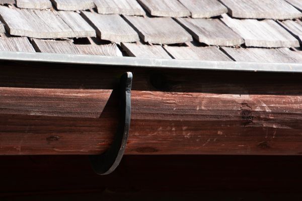 Cost of Wooden Gutter Replacement in Columbia