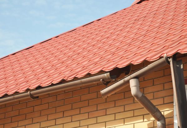 Cost of Loose Gutter Repair in Columbia