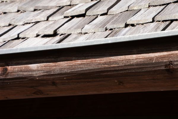 Cost of Wood Rain Gutter Installation in Columbia